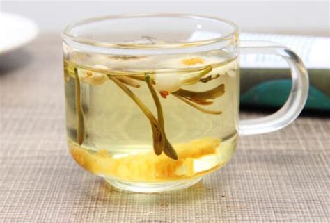 黄芪金银花广藿香泡水喝的功效，清热解毒的效果明显